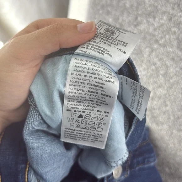 Levis Blue Jean Denim Classic Shorts Womens Size 33 High Rise - Picture 7 of 8